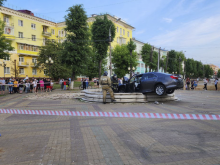policija-razbiraet-posledstvija-dtp-s-fontanom-v-stupine-d2e84b5.png