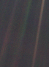 Бледно-голубая точка (Pale Blue Dot), Земля с 6 млрд км_1990.02.14.png